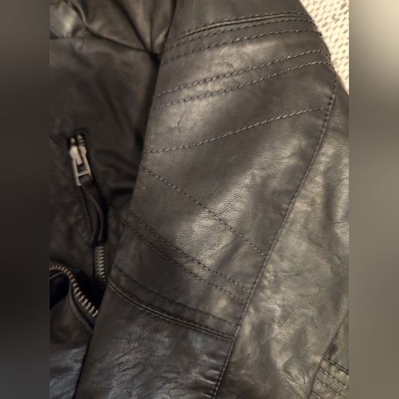 NwT Blank NYC Tailored Vegan Leather Biker Moto Jacket Black Size Small - Picture 7 of 14